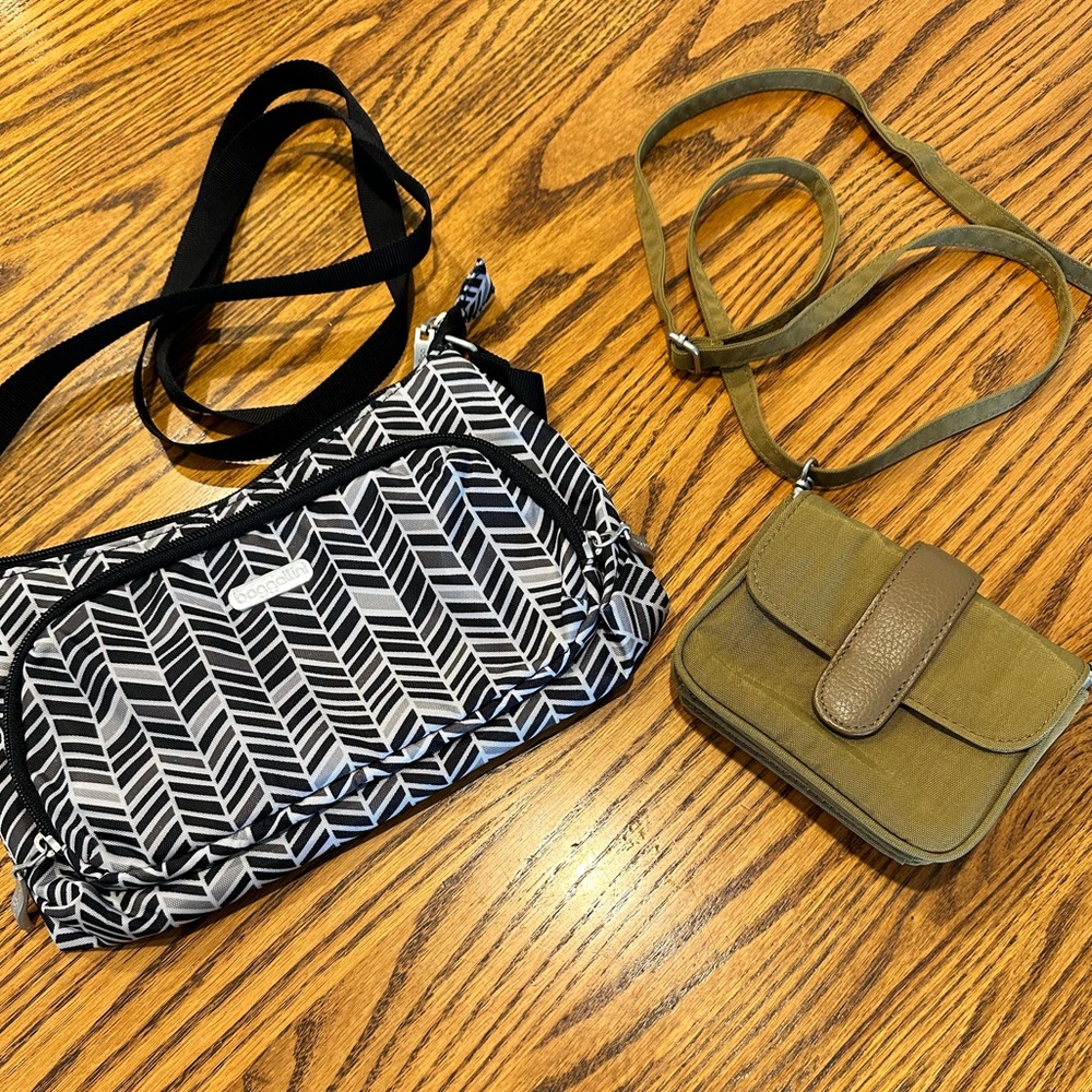 Set of two Baggallini  cross body bag / wallet.